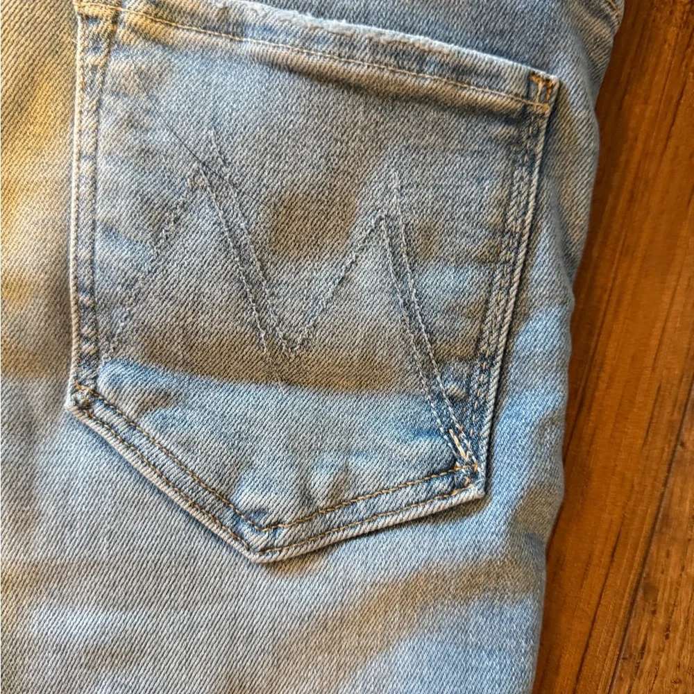 Size 27 mother jeans - Picture 3 of 9